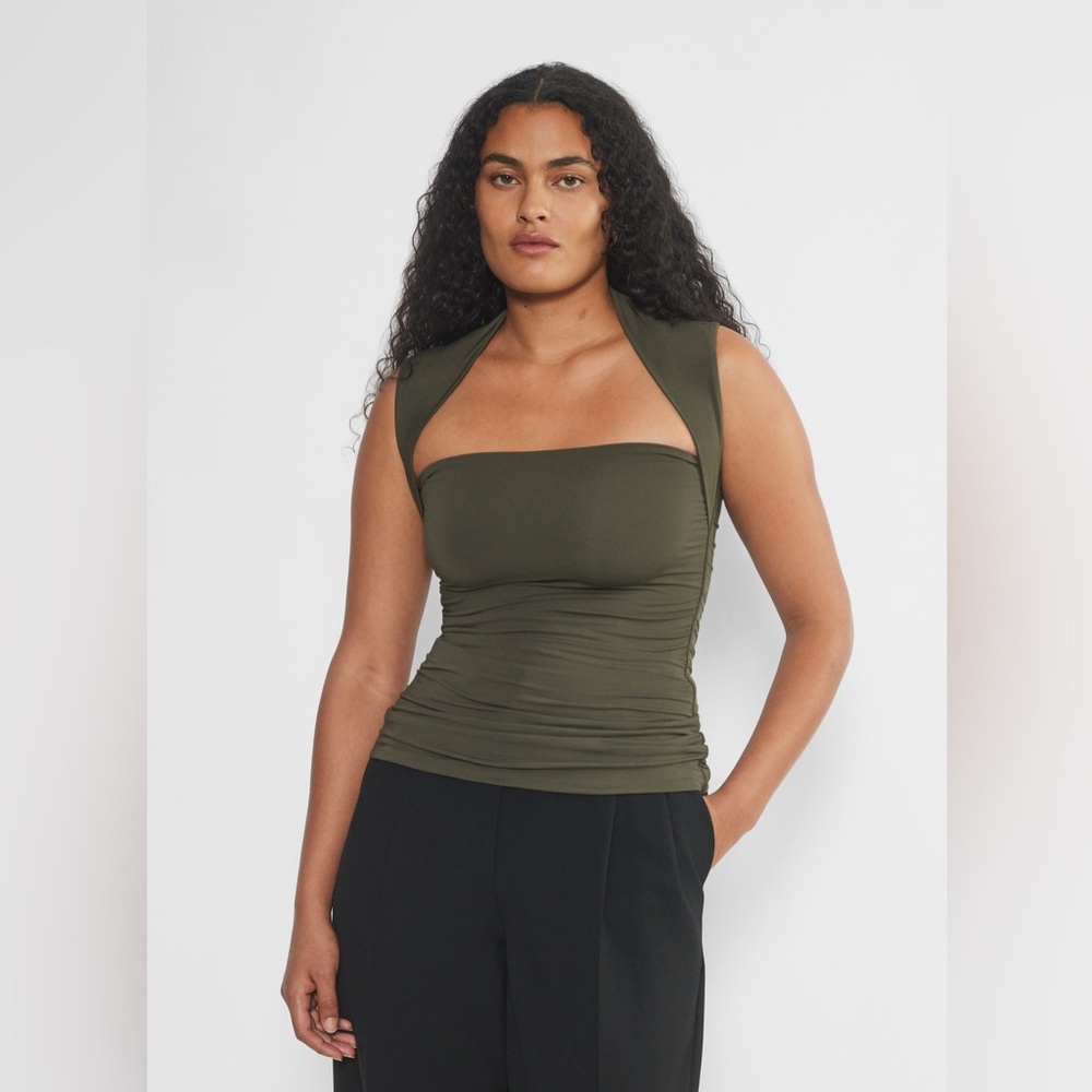 Original Contour Flourish Top